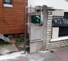 Même s'il n'y a plus beaucoup de courrier, mieux vaut garder la boite (ou la tête)