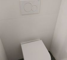 Carrelage des batis support des WC