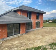 Façade sud sur un chantier endormi...