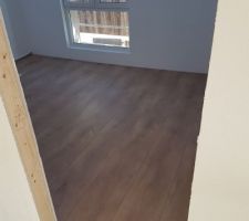 Pose du parquet dans les chambres