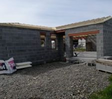 Charpente terminée en une journée et demie.
