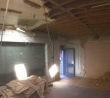 Démontage de la bourre au plafond