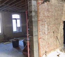 Création des colonnes de soutènement qui supporteront les deux IPN ...