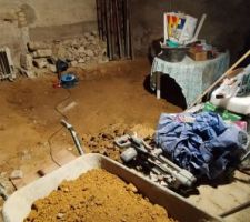 Décaissement de la buanderie (moitié)