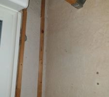 Contour baie vitr&eacute;e + angle mur