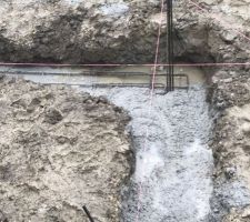 Eau, boue, affaissement des parois latérales, du grand art