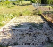 Paillage posé, légumes plantés !