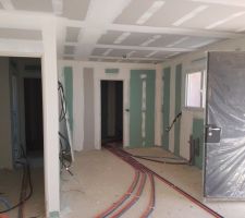 Isolation finie, finition du placo, cuisine