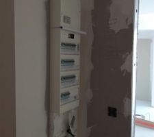 Cellier, panneau electrique