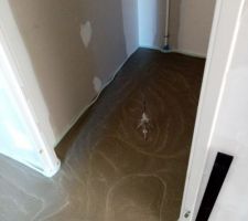Coulage de la chape liquide
