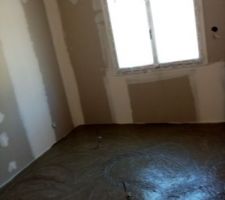 Coulage de la chape liquide