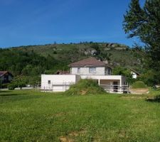 La beau temps premet le début du crepissage