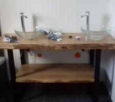 Meuble salle de bain en COURS