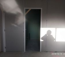 Avec des cloisons, on voit enfin les vrais volumes de la maison.