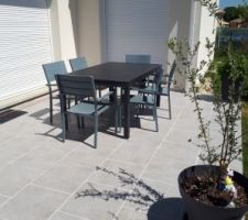 Terrasse enfin carrelée