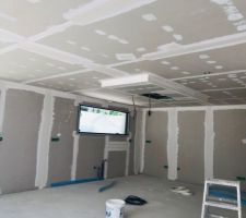 Plafond pour la hotte