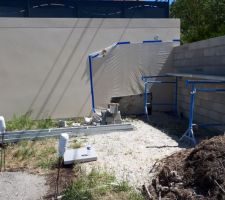 Mur c&ocirc;t&eacute; jardin