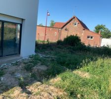 Terrassement avant l?intervention de la grue