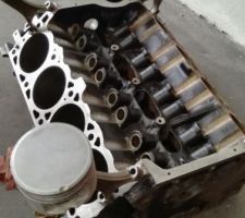 Project V8
un V8 en table basse
ca prend forme