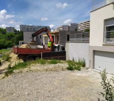 Remise en place de mes terres par le terrassier des voisins