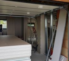 J111 - Garage