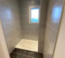 Finalisation faïences salle d'eau chambre d'amis