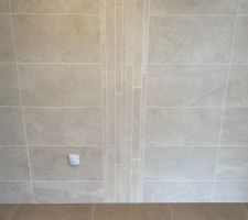 Frise salle de bain étage