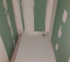 Isolation salle de bain rez-de-chauss&eacute;e et pose du bac &agrave; douche ?