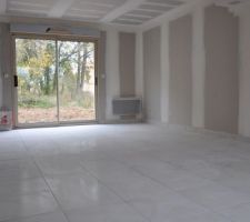 Salle à manger salon et son carrrelage