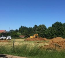 L'INRAP pendant les fouilles archéologiques du lotissement Derrière les Jardins à Havange