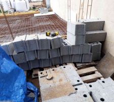 Coffrage sévère car 20 tonnes de béton ça pousse fort!