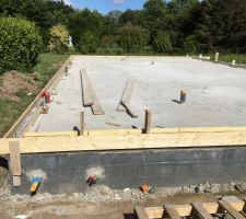 Derniers coffrages &agrave; b&eacute;ton pour sabots de r&eacute;ception ossature !!!
