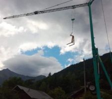 Arrivée de la grue