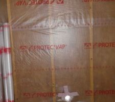 Pr&eacute;paration &agrave; l'isolation avec ouate de cellulose