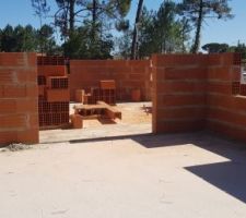 D&eacute;but de l'&eacute;l&eacute;vation le lundi 6 juillet....Vue depuis la terrasse