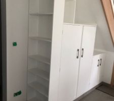 Placard sous escalier terminé