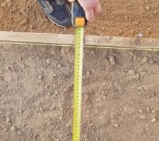 La terre des voisin 50cm chez nous.