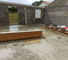 Charpente sur le chantier.