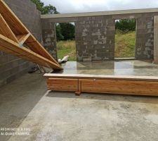 Charpente sur le chantier.