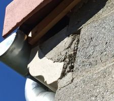 Constatation troue au niveau de la charpente.