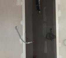 Chambre principale, cellier en face