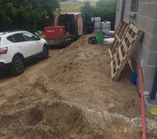 Terrassement pour accès façade nord