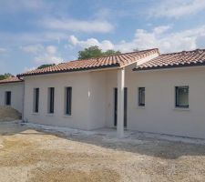 Enduit gratté - terminé - entrée maison