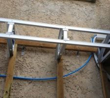 Réalisation de l'ossature pour la "casquette"+ alimentation toit terrasse.