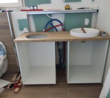 Meuble de la salle de bain