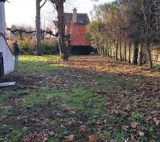 Notre terrain tel que nous l?avions visit&eacute;, encore habill&eacute; de sa verdure et arbres...