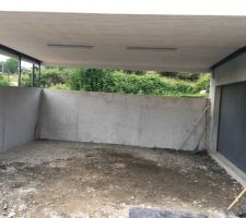 Le car parc vid&eacute;