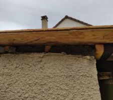 Détail sous l'osb qui écrase le béton entre les pannes