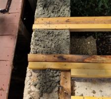 Remplissage entre pannes de béton léger