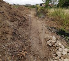 Fin de la pr&eacute;paration du talus de sout&egrave;nement le 16 juillet
